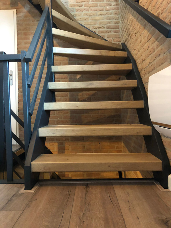 Toscane Traprenovatie in Kaatsheuvel